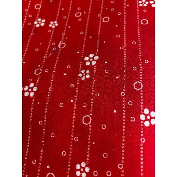 Quilt Fabric Lot Reds at least 4 yards - Picture 9 of 9